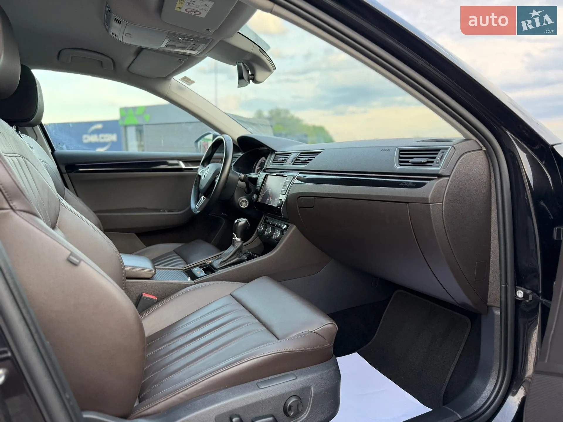 2017 Skoda Superb - мініатюра 76