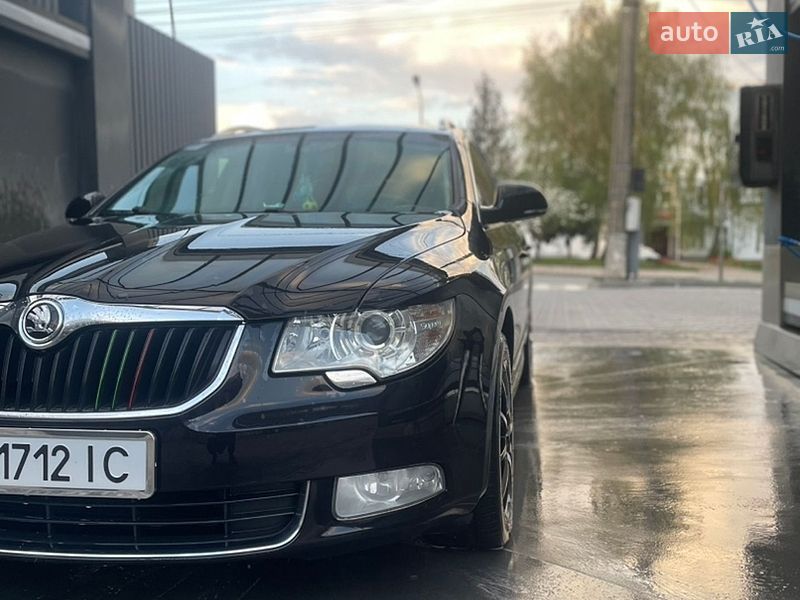 Універсал Skoda Superb 2012 в Хмельницькому