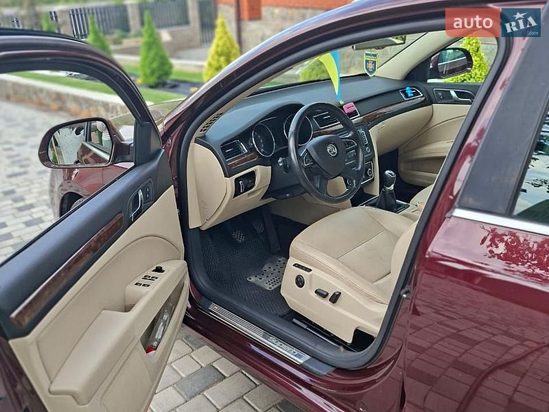 Универсал Skoda Superb 2014 в Виннице