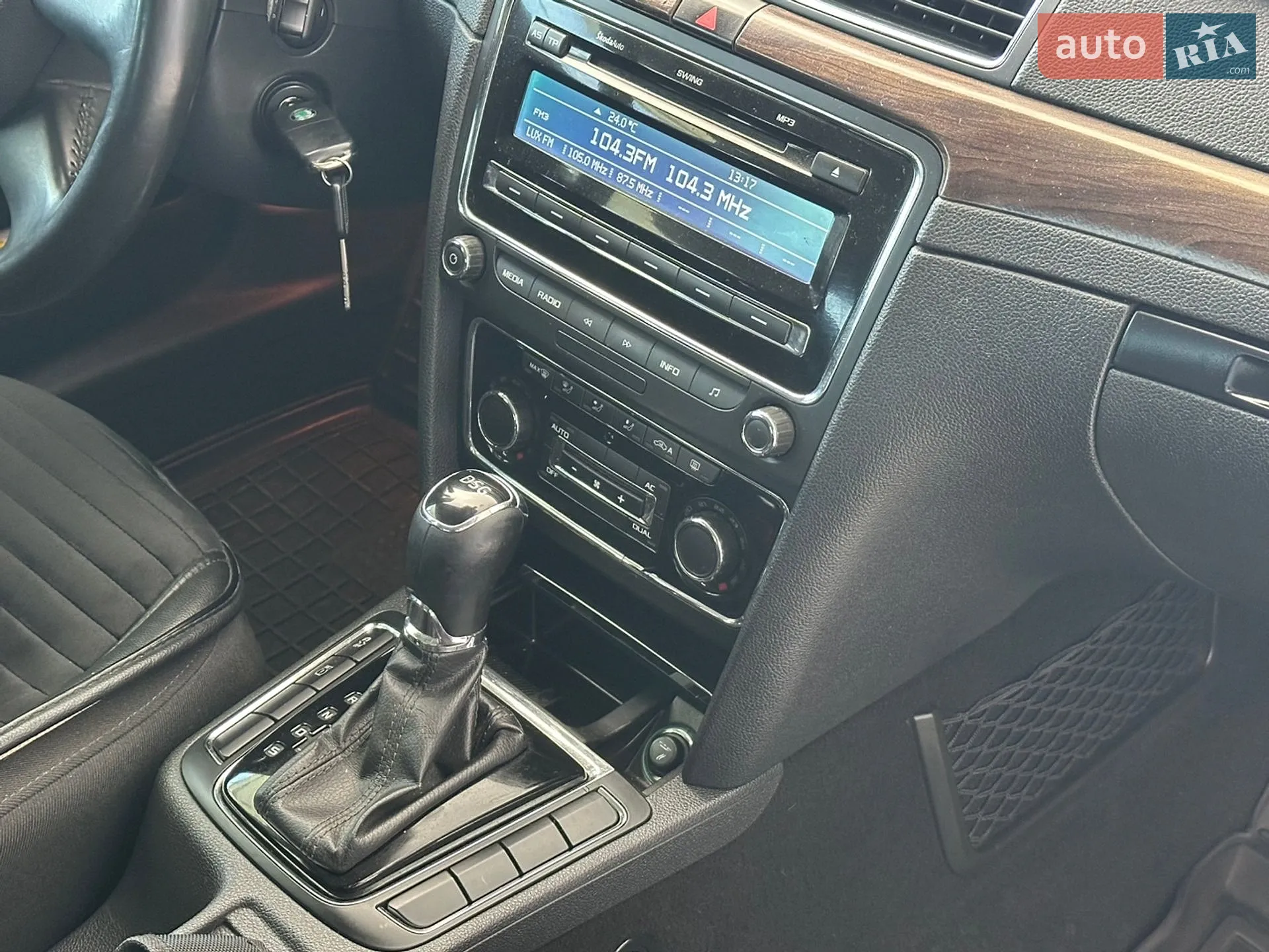 2013 Skoda Superb - мініатюра 12