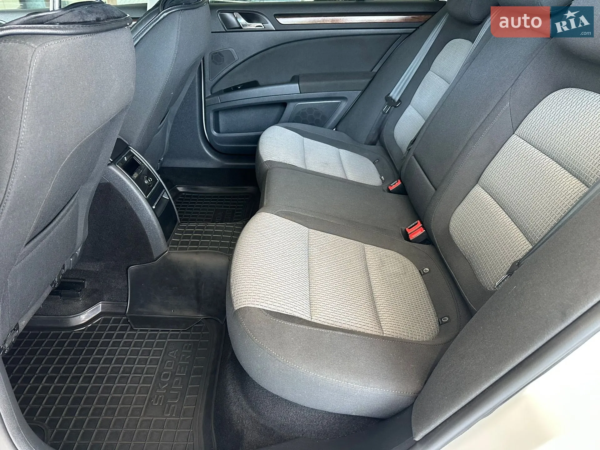 2013 Skoda Superb - мініатюра 16