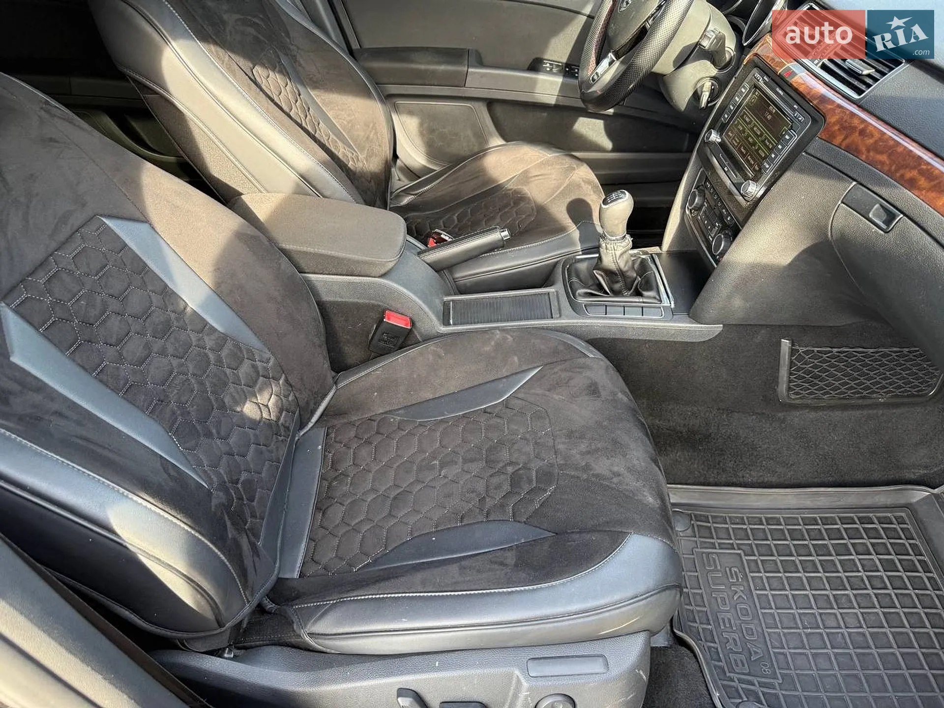 2013 Skoda Superb - мініатюра 25