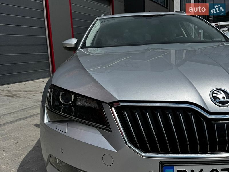 Універсал Skoda Superb 2016 в Тернополі