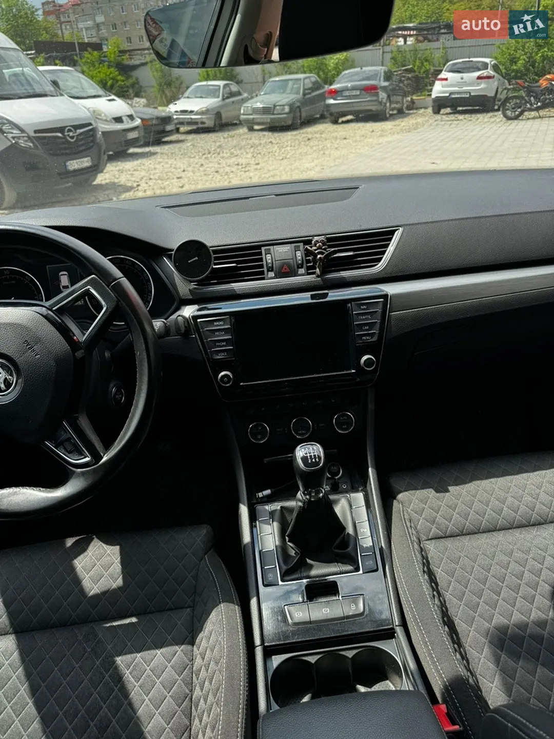2016 Skoda Superb - мініатюра 20
