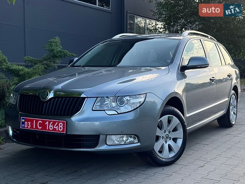 Skoda Superb 2011
