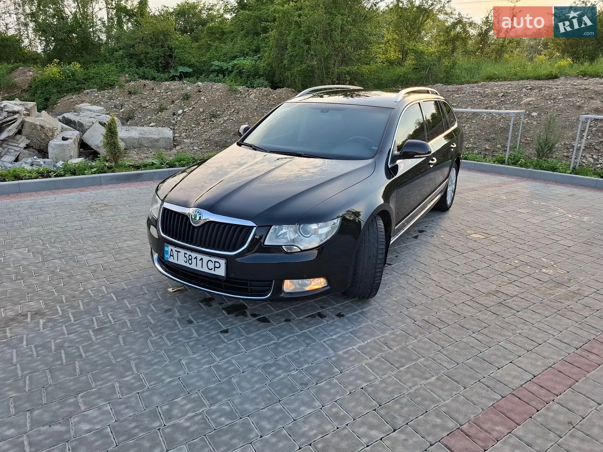 2011 Skoda Superb - мініатюра 10