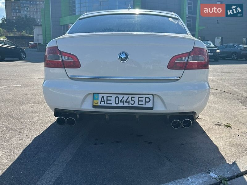 Лифтбек Skoda Superb 2011 в Кривом Роге
