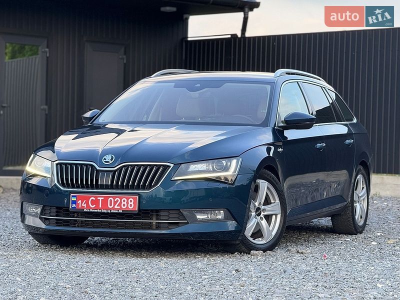 Универсал Skoda Superb 2017 в Дрогобыче
