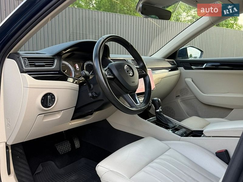 Универсал Skoda Superb 2017 в Дрогобыче