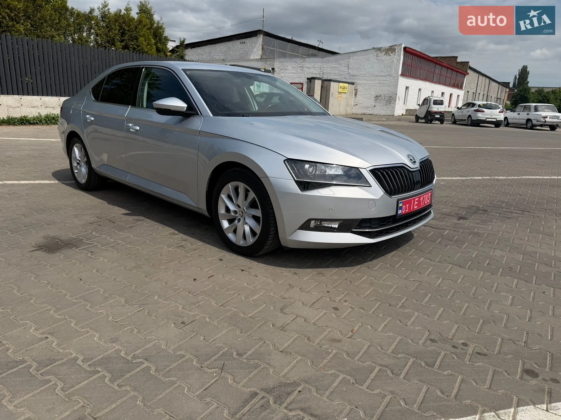 2018 Skoda Superb - мініатюра 2