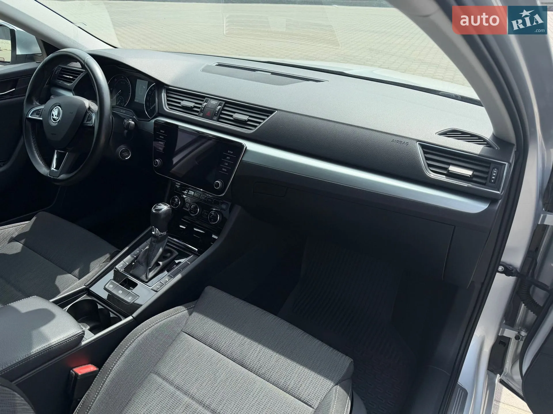 2018 Skoda Superb - мініатюра 15