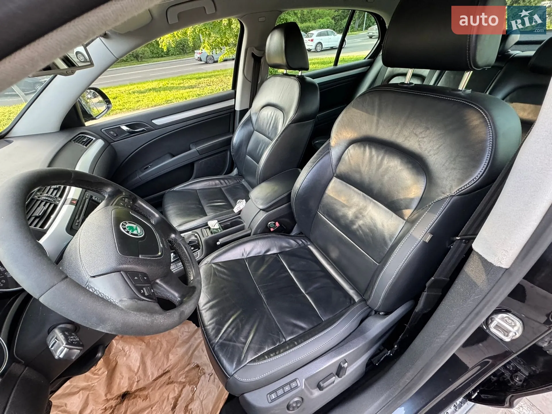 2011 Skoda Superb - мініатюра 12
