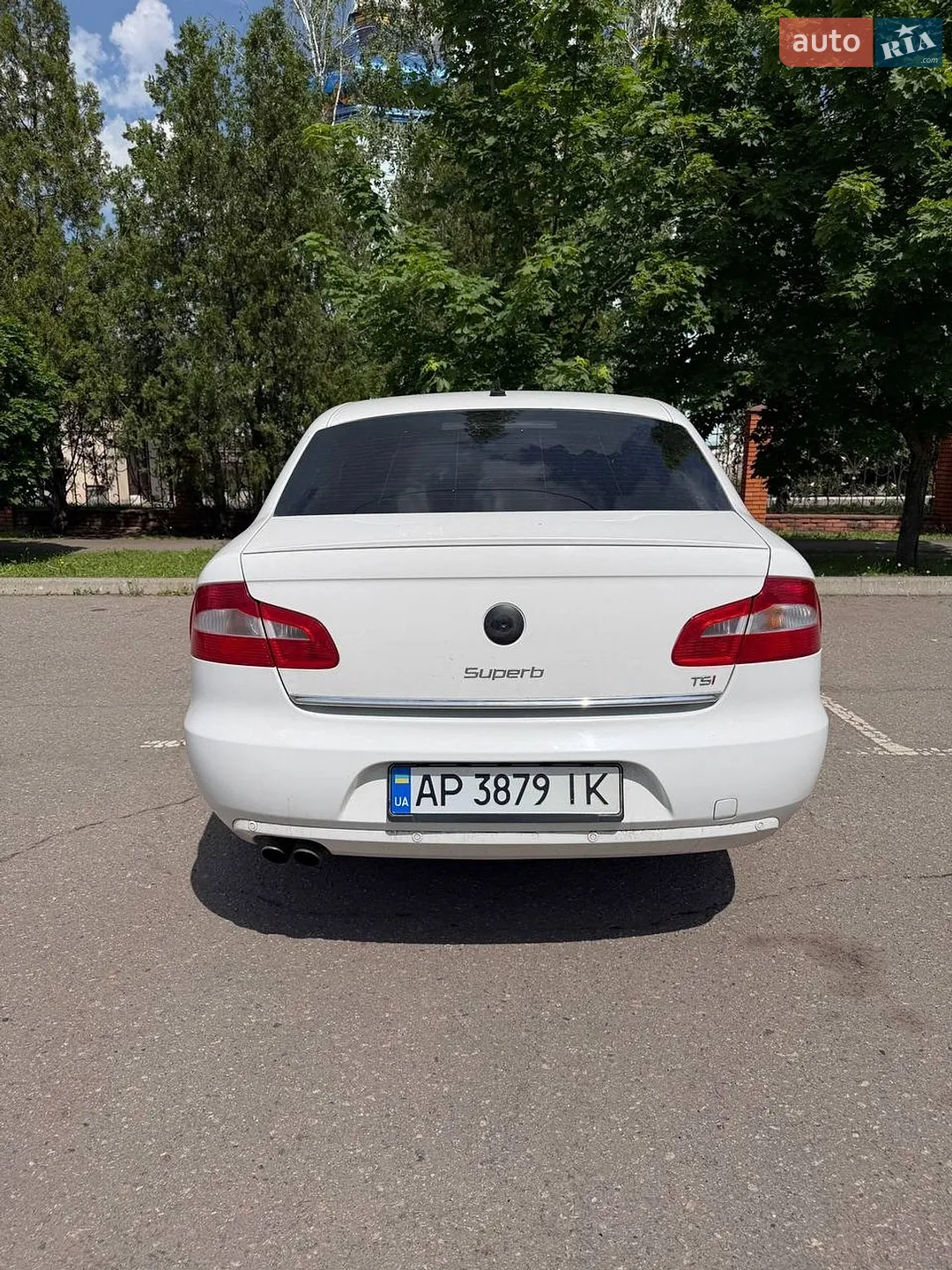 2010 Skoda Superb - мініатюра 2
