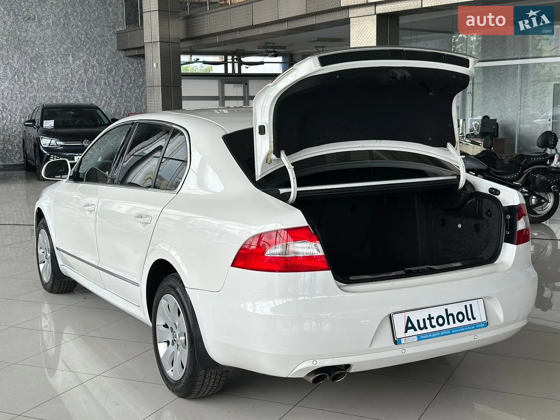 2010 Skoda Superb - мініатюра 12