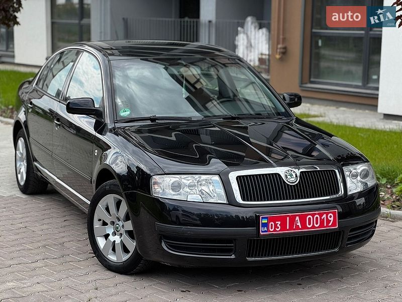 Лифтбек Skoda Superb 2004 в Тернополе