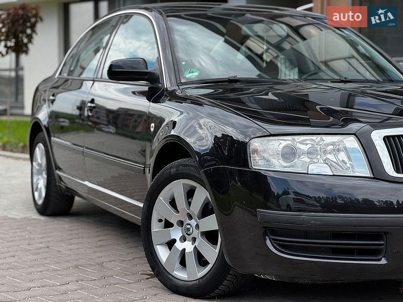 Лифтбек Skoda Superb 2004 в Тернополе