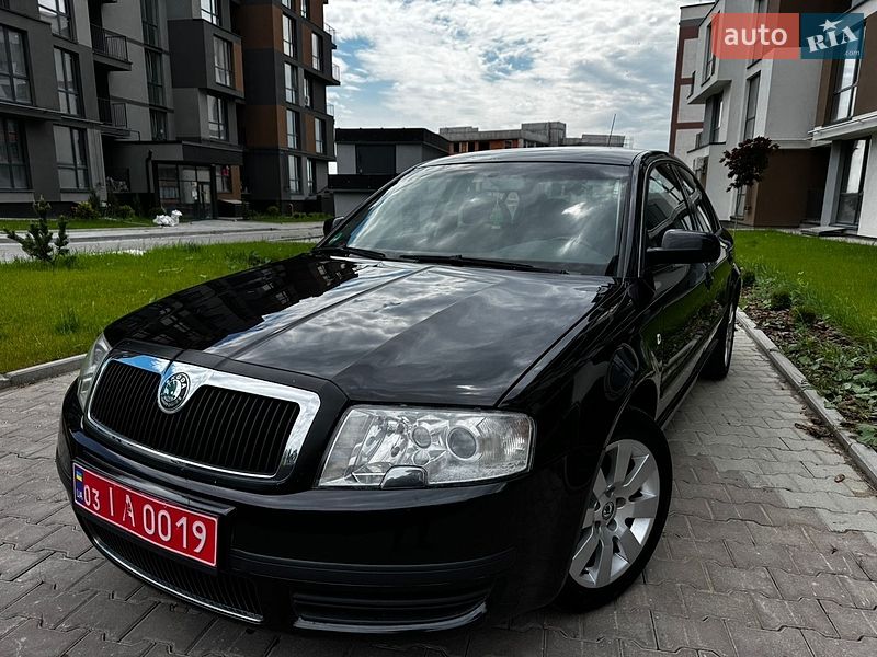Лифтбек Skoda Superb 2004 в Тернополе