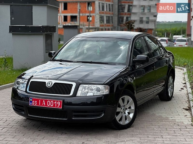 Лифтбек Skoda Superb 2004 в Тернополе