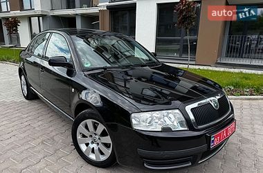 Лифтбек Skoda Superb 2004 в Тернополе