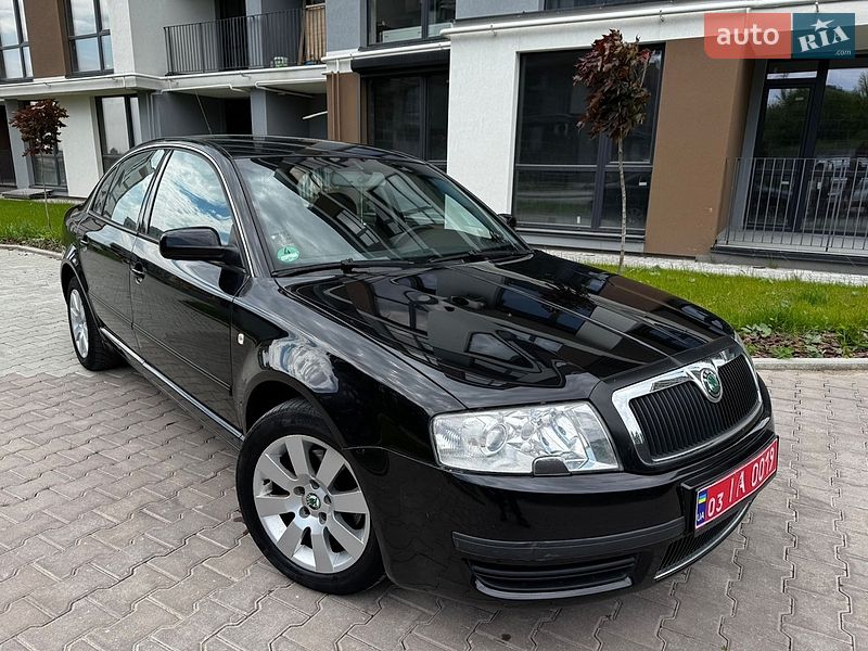 Лифтбек Skoda Superb 2004 в Тернополе