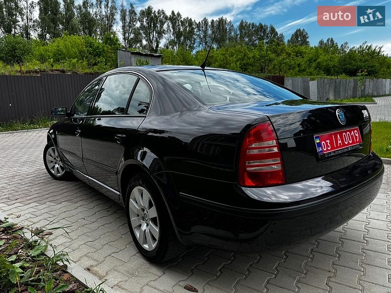Лифтбек Skoda Superb 2004 в Тернополе