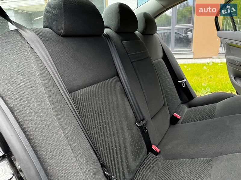 Лифтбек Skoda Superb 2004 в Тернополе