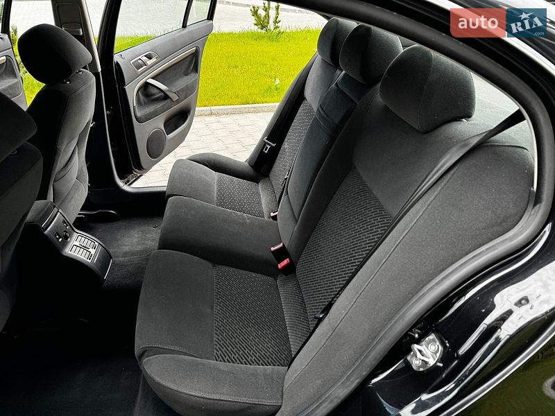 Лифтбек Skoda Superb 2004 в Тернополе