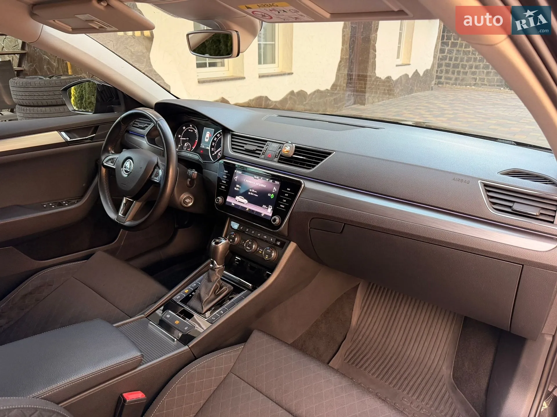 2016 Skoda Superb - мініатюра 28