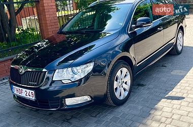 Універсал Skoda Superb 2012 в Луцьку