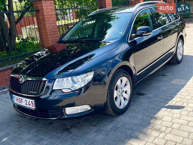 Універсал Skoda Superb 2012 в Луцьку