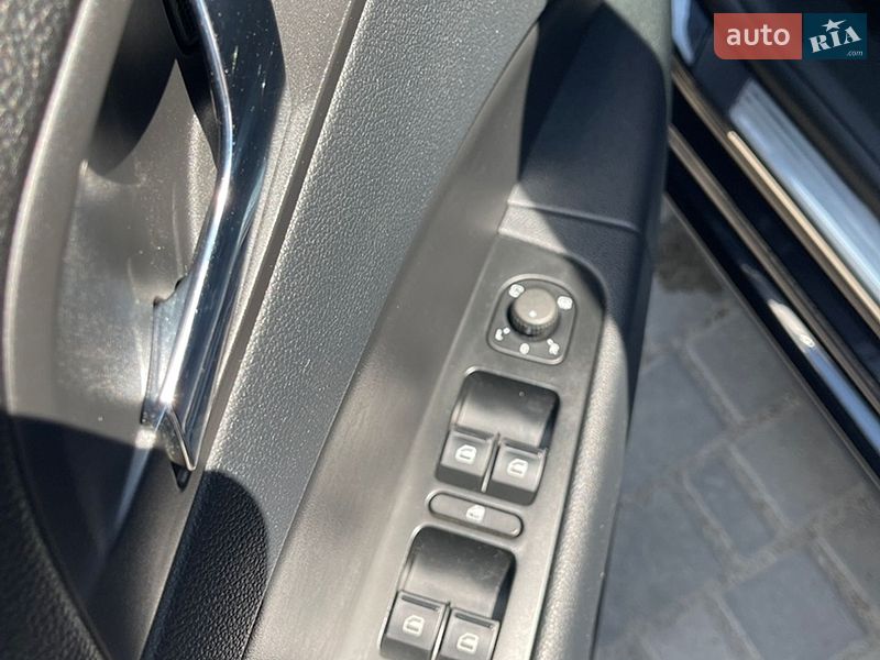 Універсал Skoda Superb 2012 в Луцьку