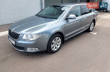 Лифтбек Skoda Superb 2009 в Львове
