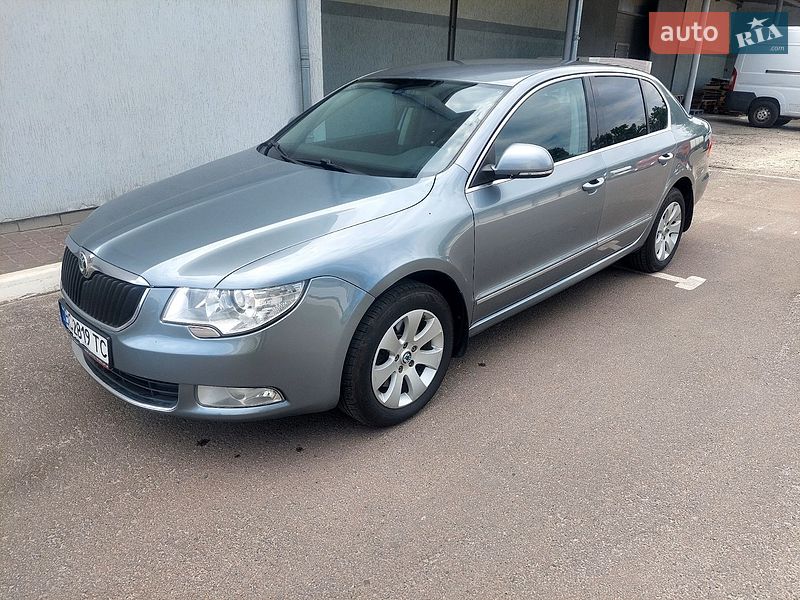 Лифтбек Skoda Superb 2009 в Львове