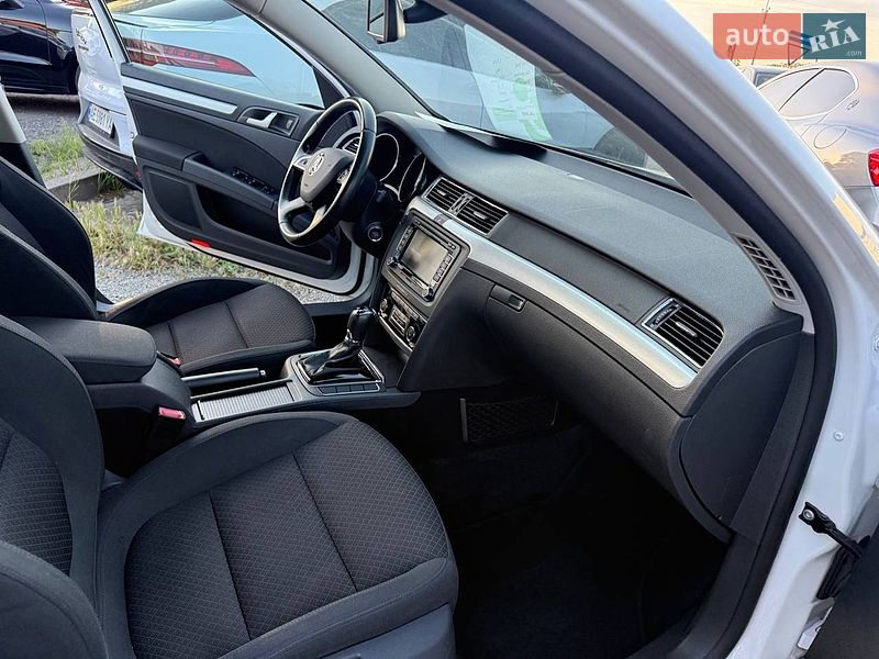 Универсал Skoda Superb 2015 в Днепре