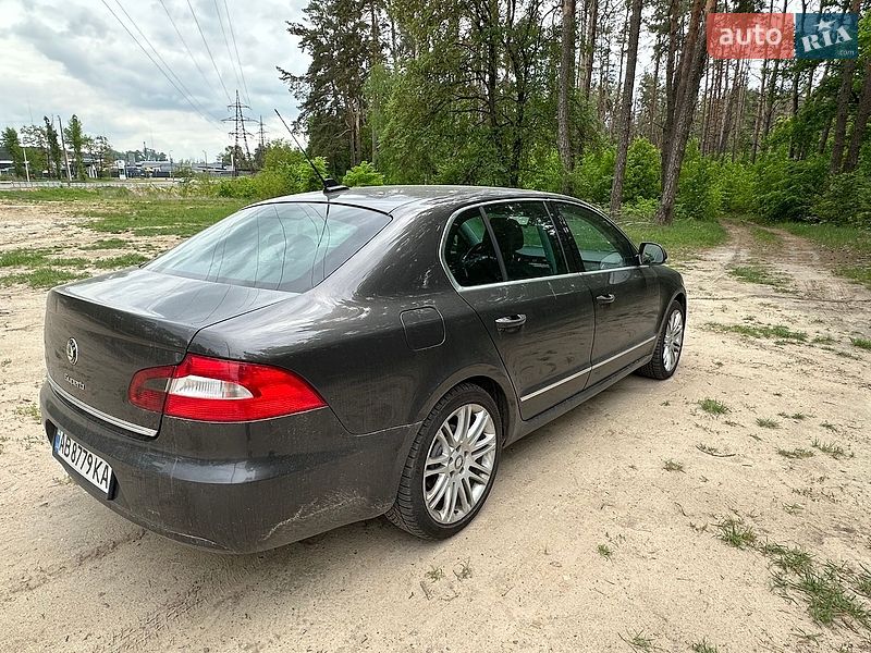 Лифтбек Skoda Superb 2009 в Чернигове