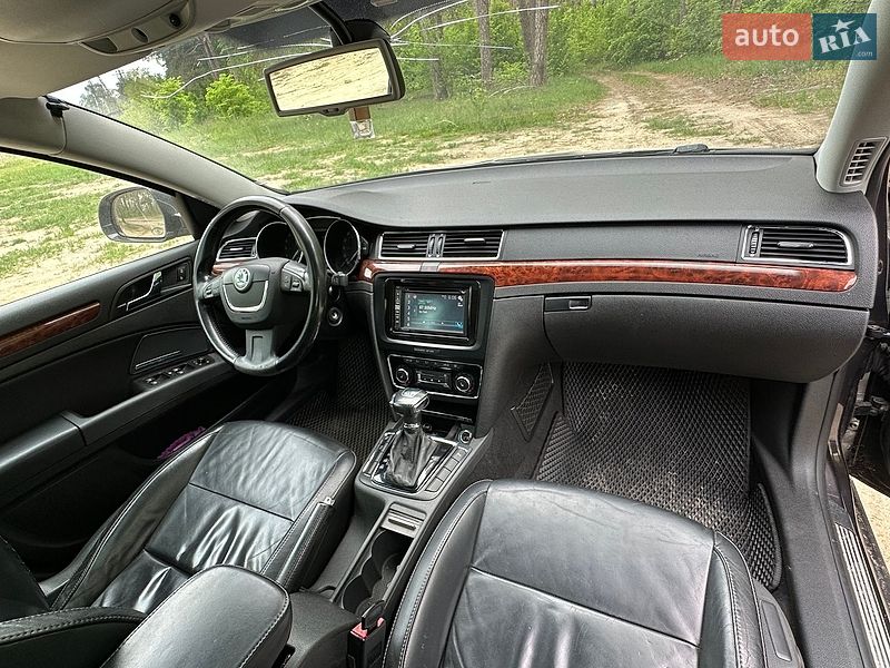 Лифтбек Skoda Superb 2009 в Чернигове