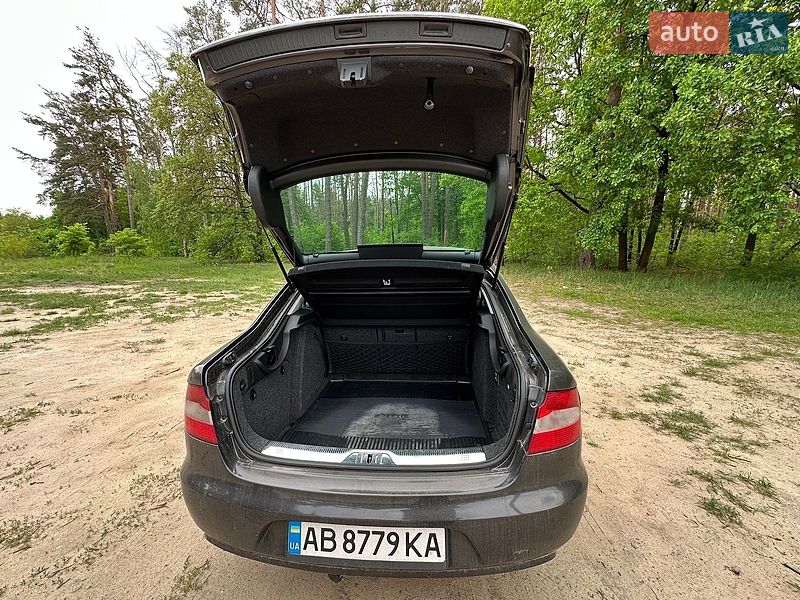 Лифтбек Skoda Superb 2009 в Чернигове