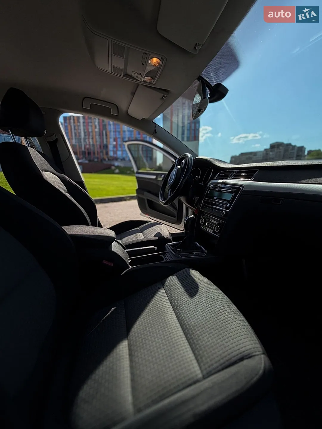 2011 Skoda Superb - мініатюра 19