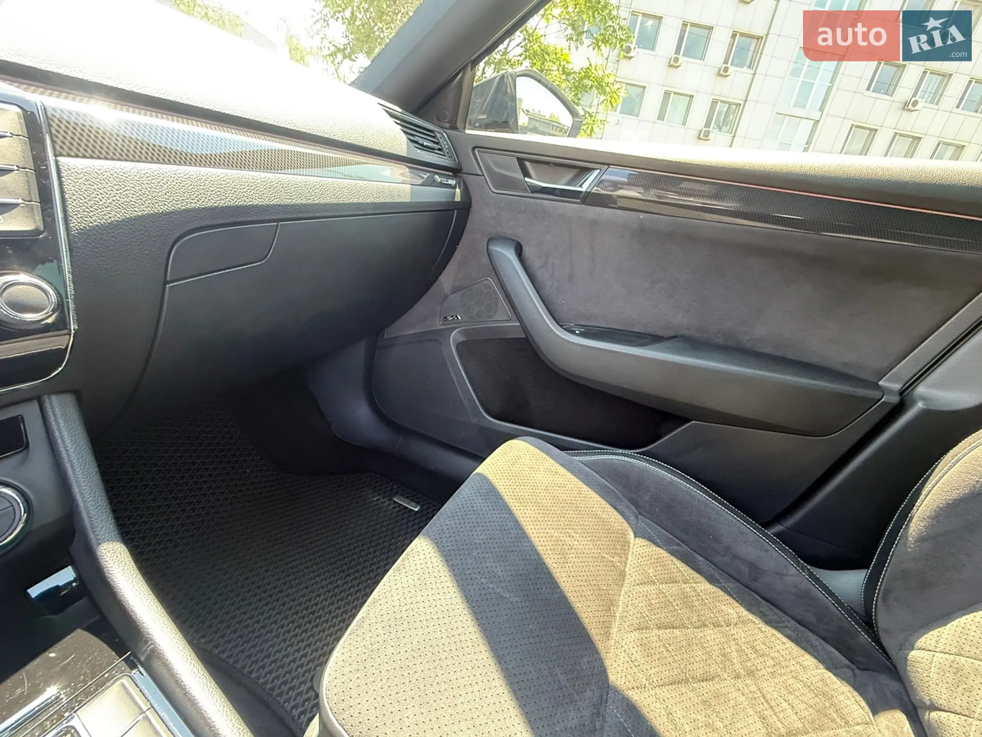 2016 Skoda Superb - мініатюра 63