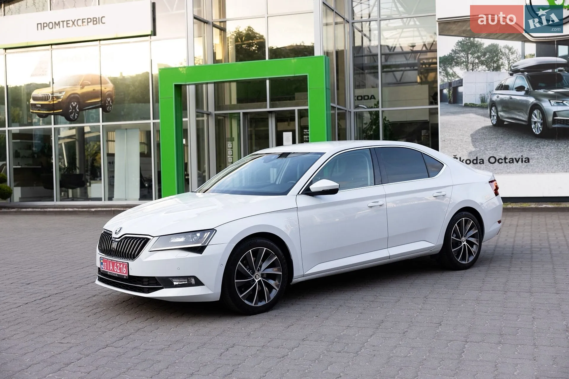 2017 Skoda Superb - мініатюра 5