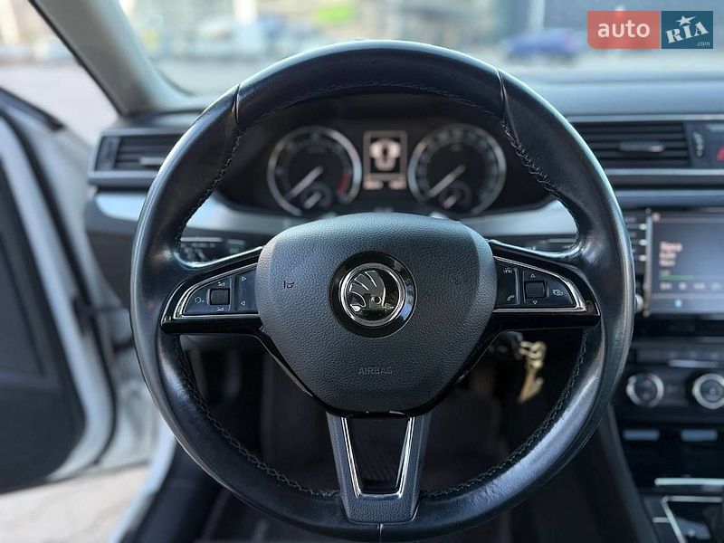 Универсал Skoda Superb 2016 в Киеве