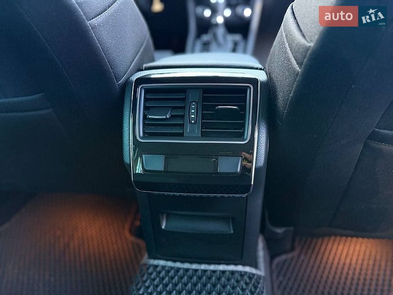 Универсал Skoda Superb 2016 в Киеве
