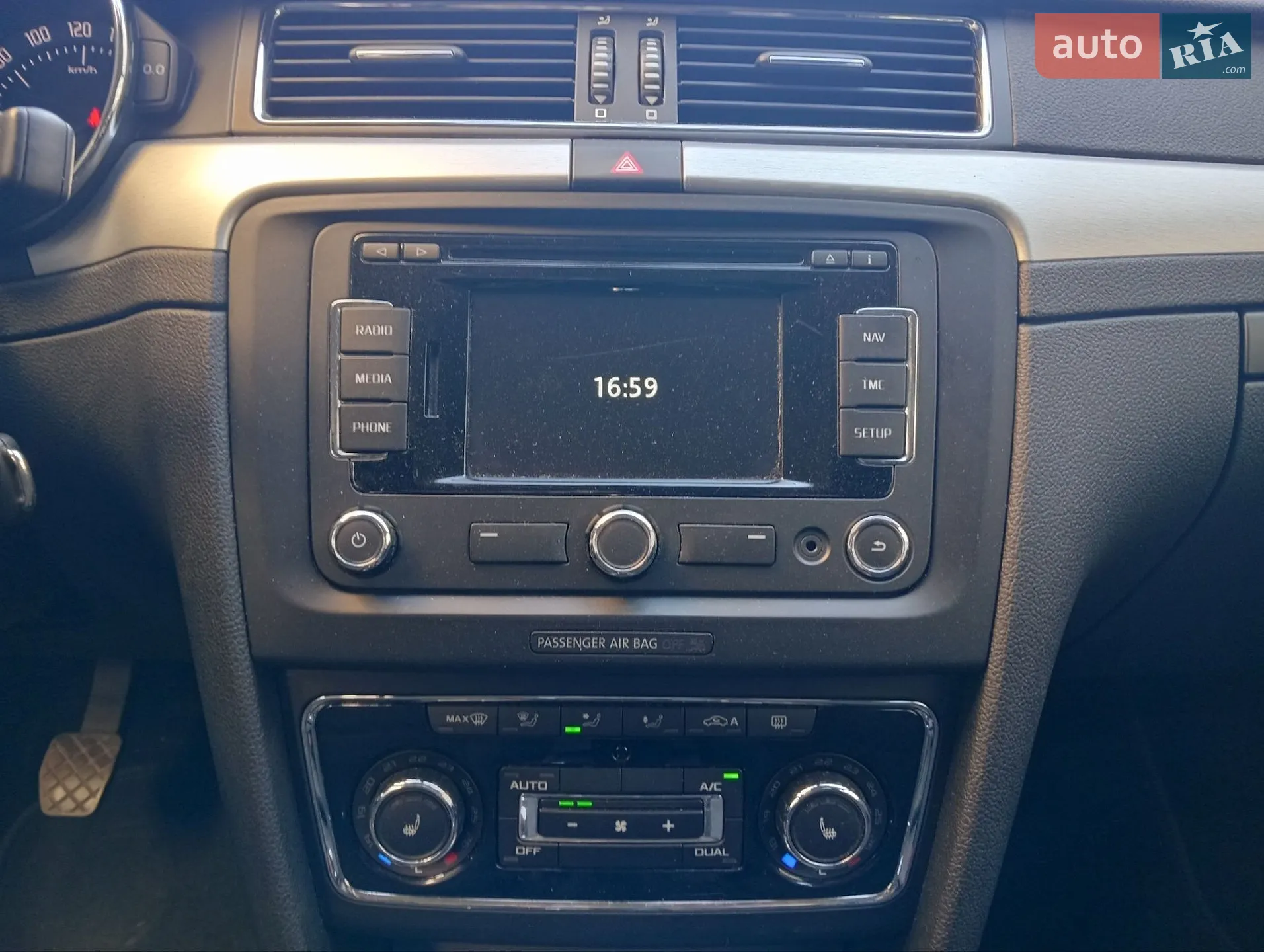 2015 Skoda Superb - мініатюра 26