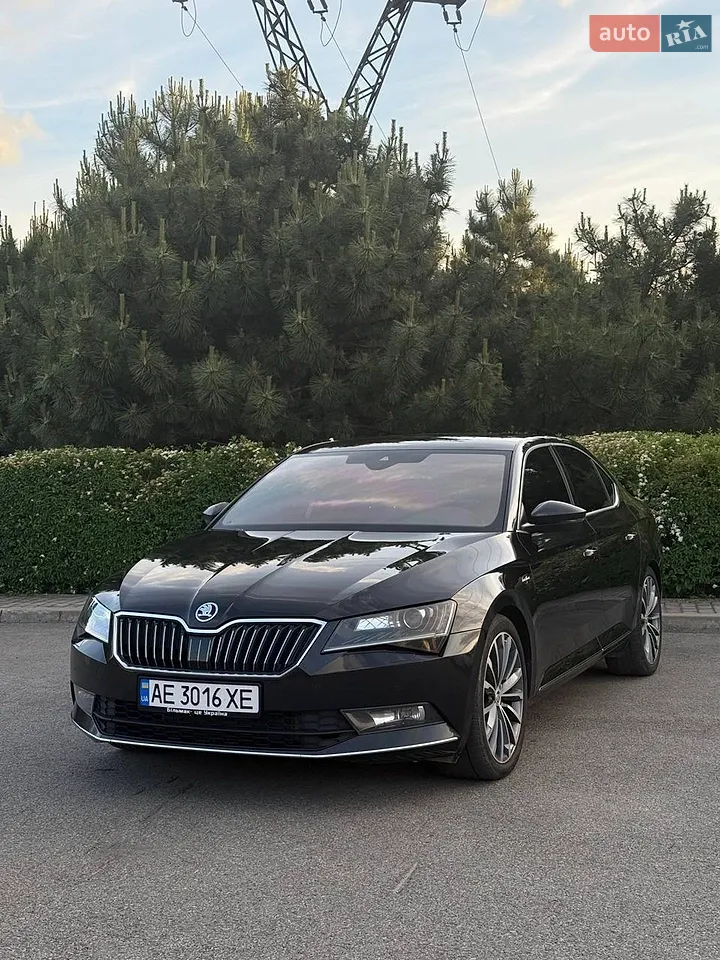 2019 Skoda Superb - мініатюра 38