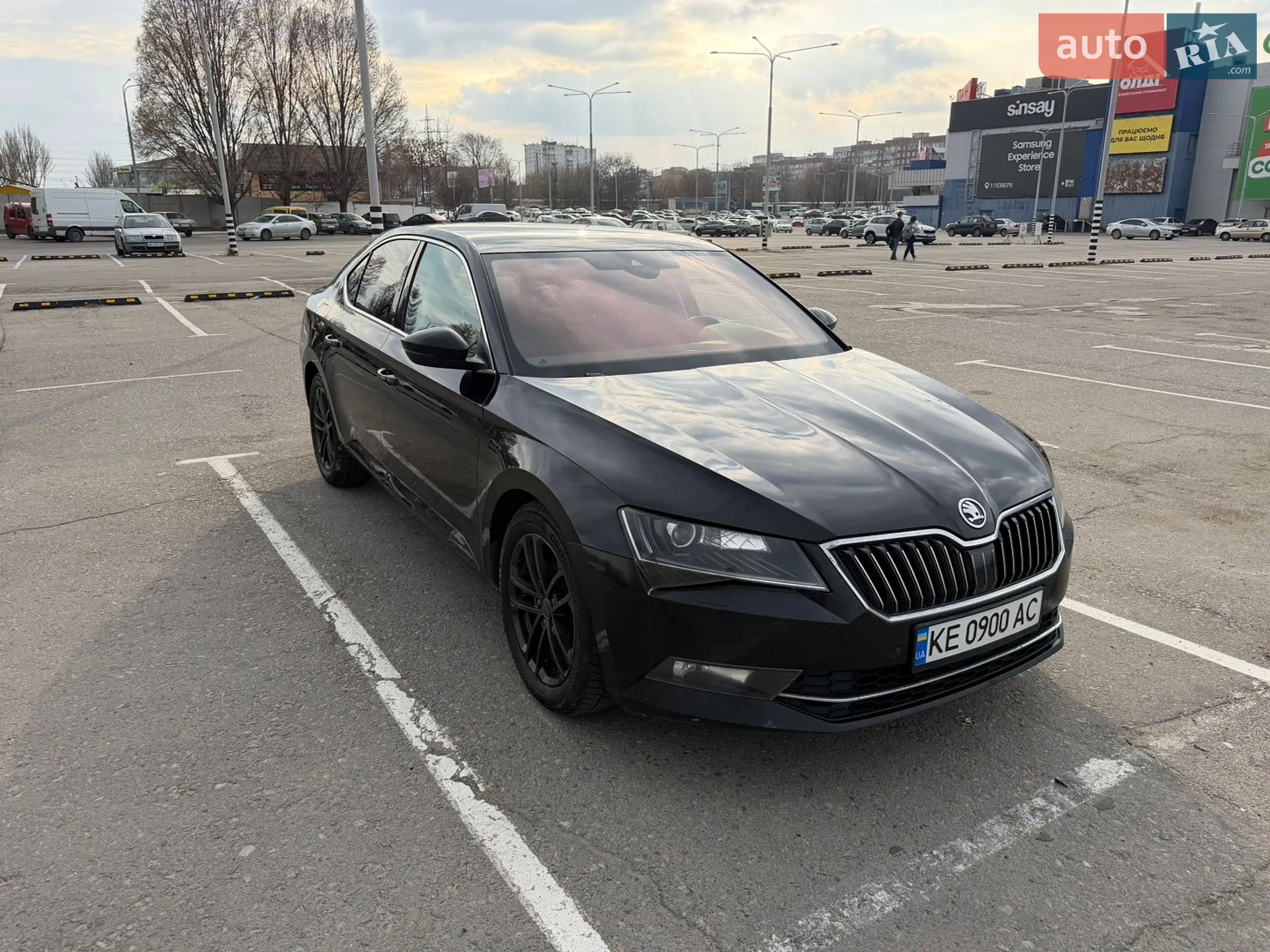 2017 Skoda Superb - мініатюра 3