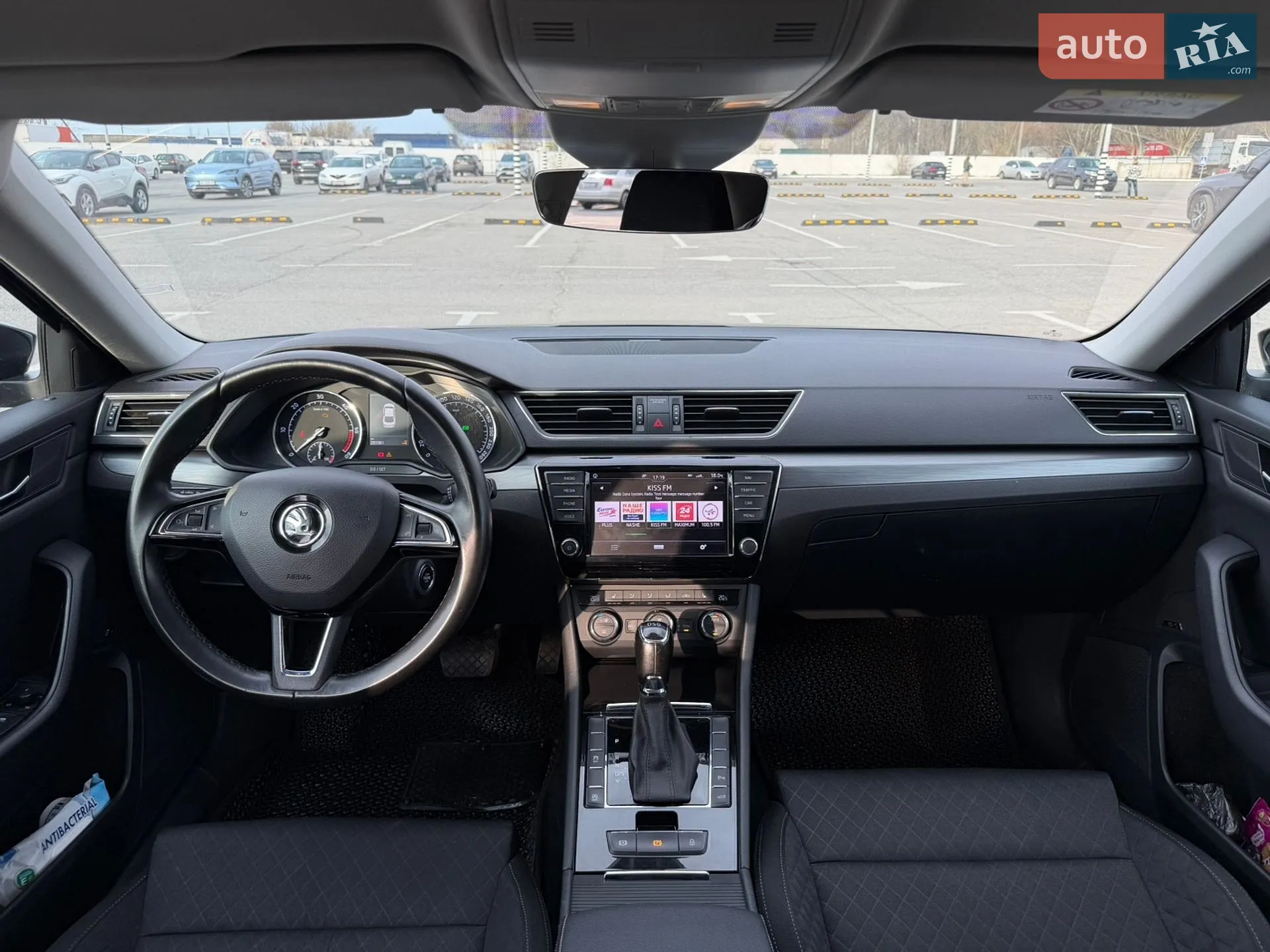 2017 Skoda Superb - мініатюра 13