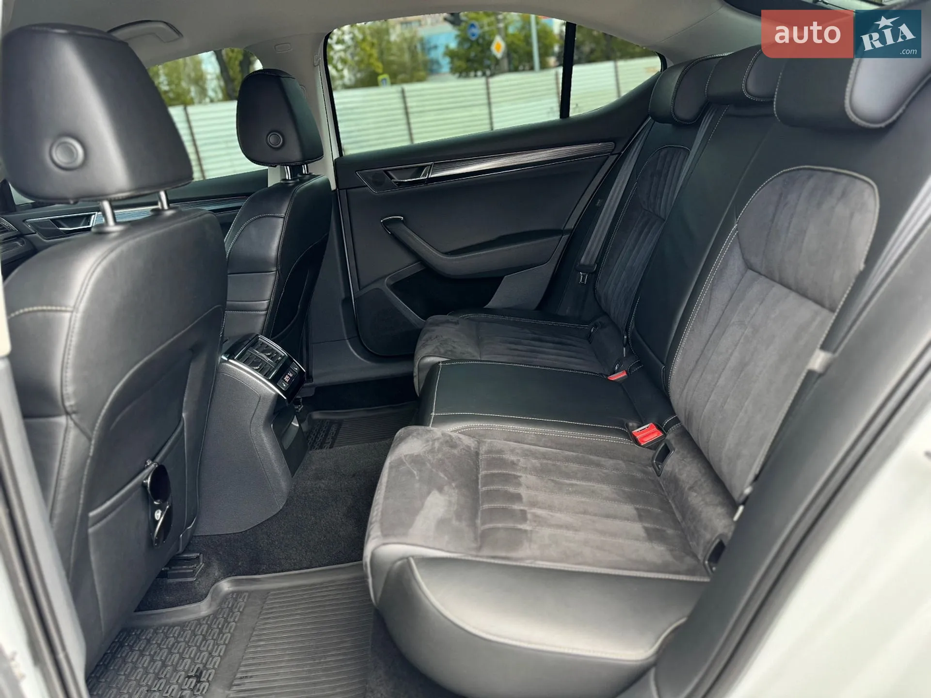 2019 Skoda Superb - мініатюра 29
