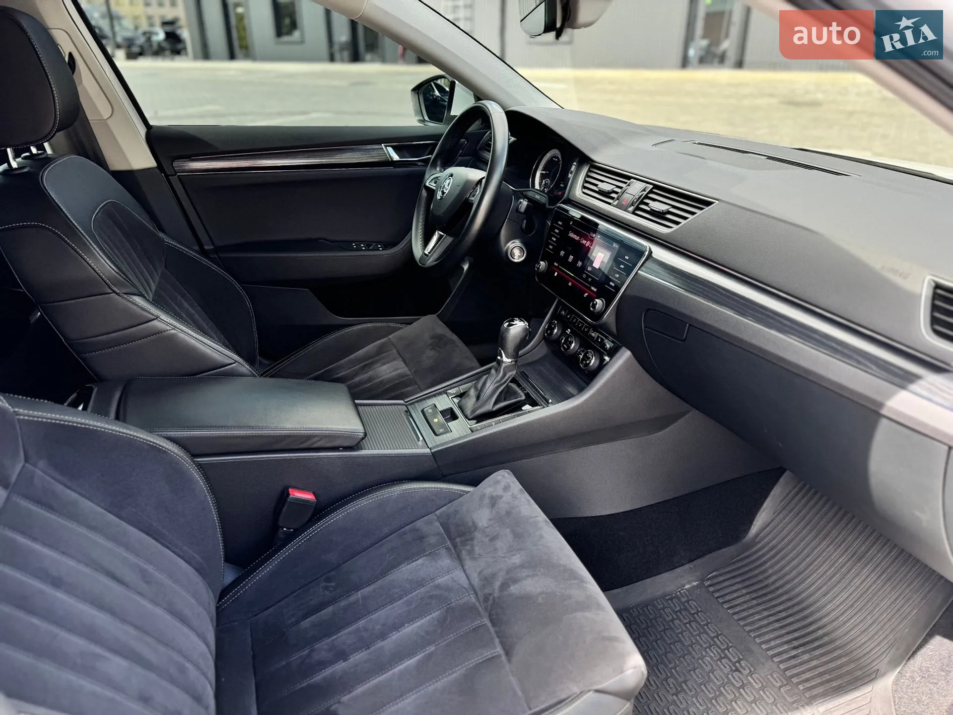 2019 Skoda Superb - мініатюра 41