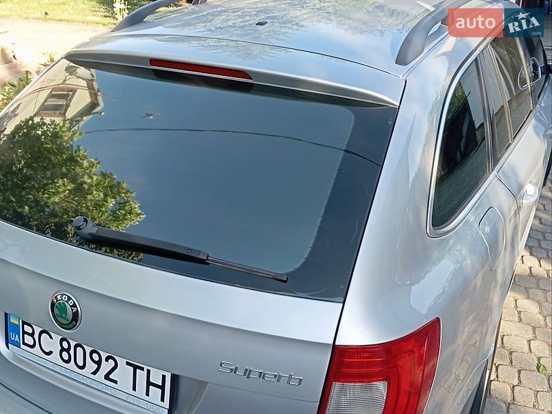 Универсал Skoda Superb 2011 в Львове