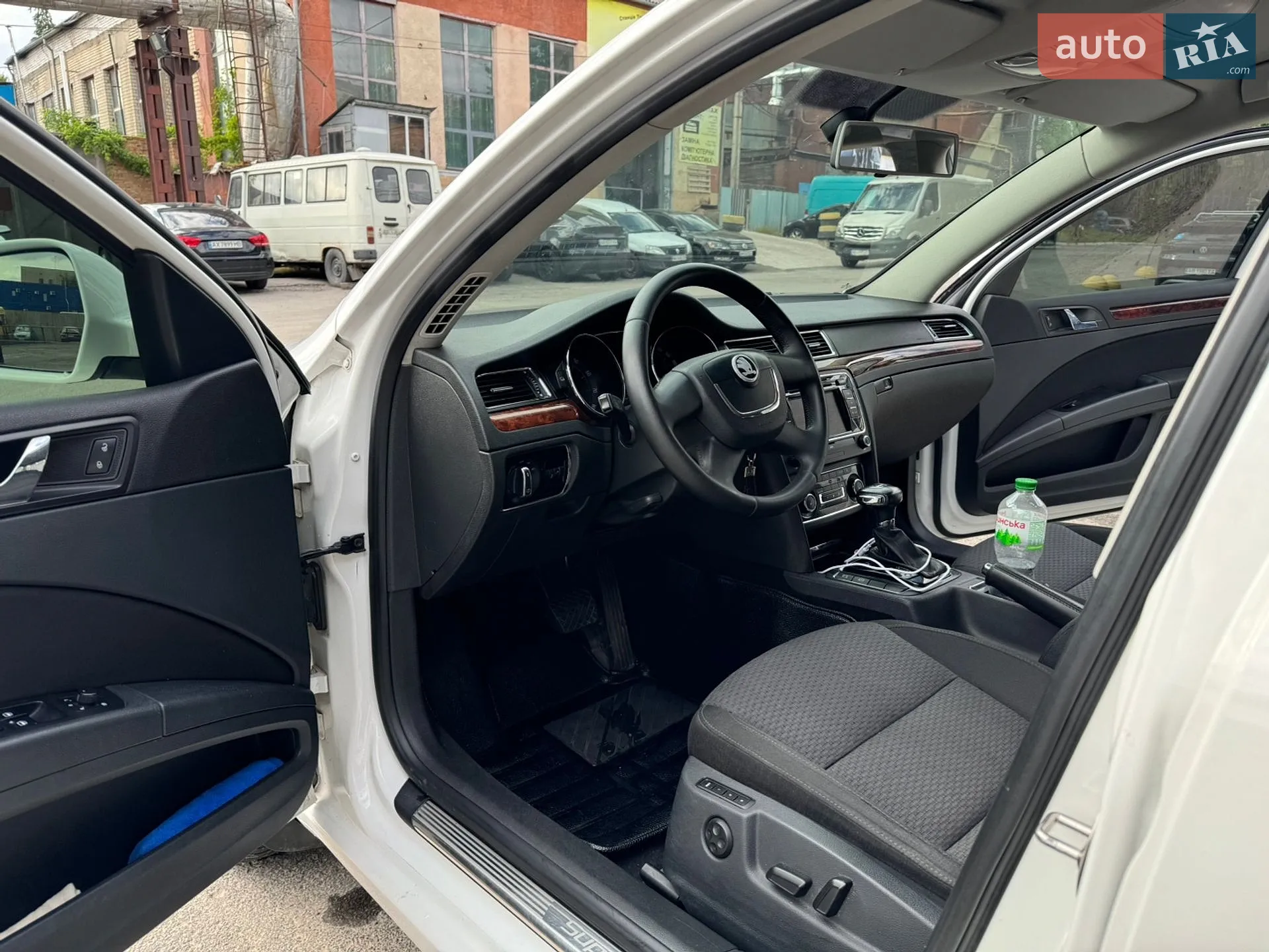 2011 Skoda Superb - мініатюра 24